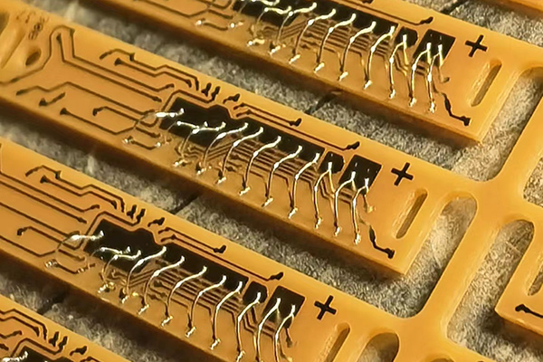 ワイヤボンディングで最もよく発生する不具合は何ですか？
